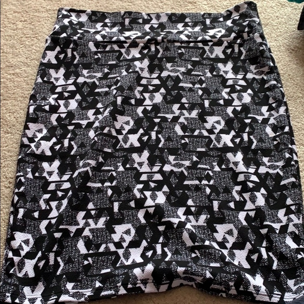 Lularoe skirt